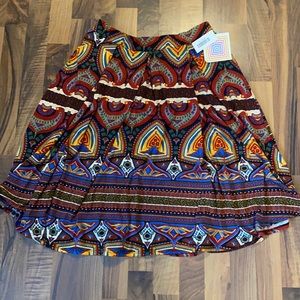 Brand new with tags XL LuLaRoe Madison skirt
